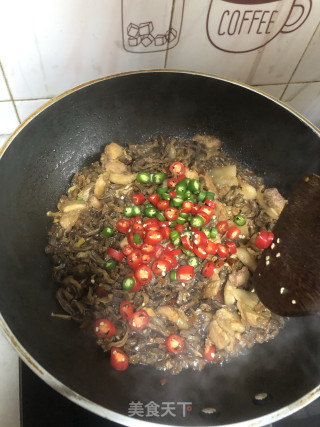 干豆角炒五花肉步骤11