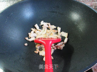 五花肉洋葱炒毛豆步骤4