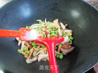 五花肉洋葱炒毛豆步骤10