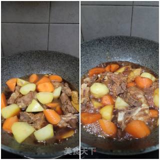 胡萝卜土豆烧排骨步骤16