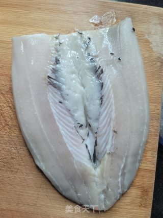 香煎虱目鱼肚步骤1