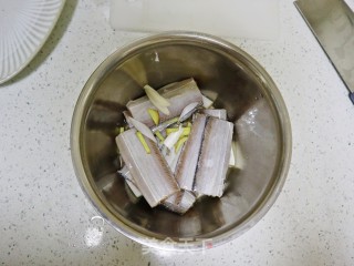 清蒸带鱼段步骤3