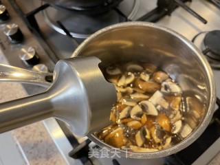 香煎牛排骨配蘑菇汁步骤4
