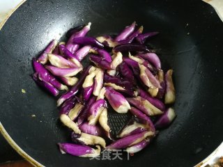 肉丁茄子烧豆角步骤5