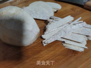 香芋丝蒸肉末步骤1