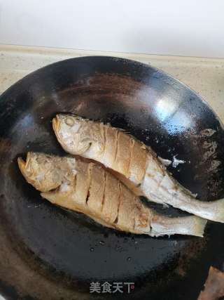 干烧黄鱼步骤3