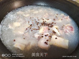 腐乳木耳烧鸡肉步骤3