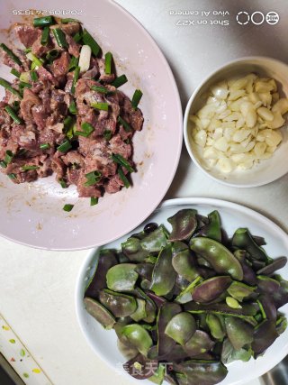 牛肉炒扁豆步骤1