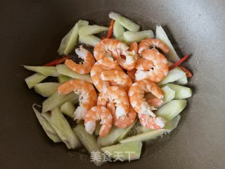 芥兰炒虾仁步骤11