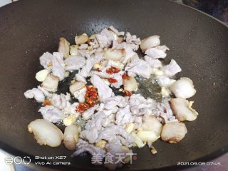 肉片炒芹菜干豆角步骤3
