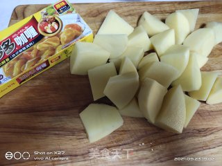 咖喱牛肉焖土豆步骤2