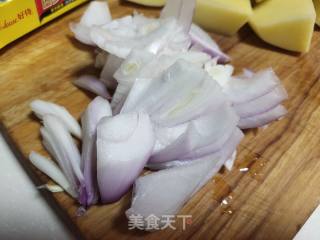 咖喱牛肉焖土豆步骤3