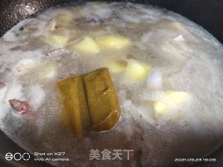 咖喱牛肉焖土豆步骤9