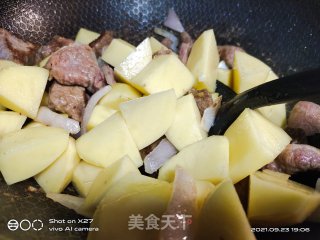 咖喱牛肉焖土豆步骤8