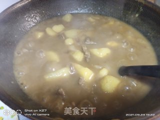 咖喱牛肉焖土豆步骤11