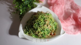 五花肉炒黑豆芽步骤6