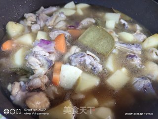 咖喱土豆焖鸡步骤5