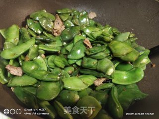 肉片炒扁豆步骤4