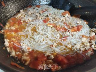 西红柿肉末炒粉条步骤5