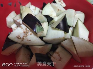 五花肉烧茄子步骤2
