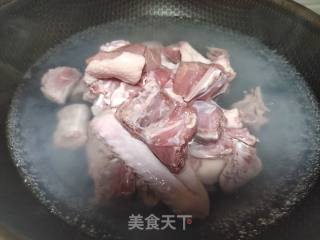 鸭肉焖土豆步骤2