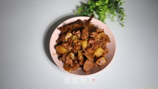 鸭肉焖土豆步骤9