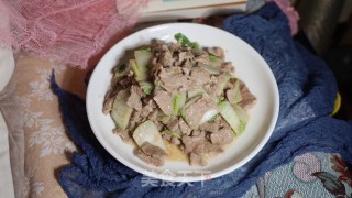 牛肉炒白菜步骤5