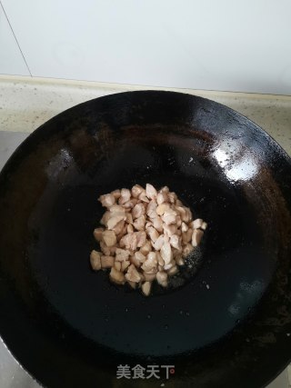 辣椒炒鸡丁步骤3