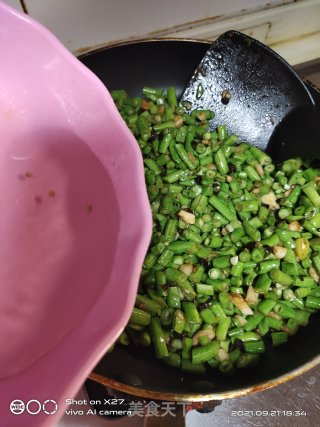 豆豉炒豇豆步骤4