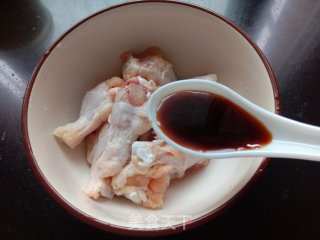 红烧奥尔良鸡翅根步骤2