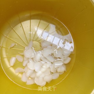 芹菜炒鲜百合步骤6