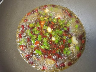 青红椒炒千张步骤7