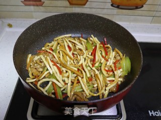 肉丝炒香干步骤9