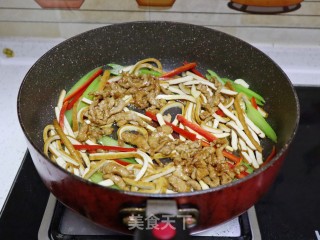 肉丝炒香干步骤7