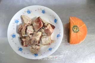 红烧排骨南瓜步骤1