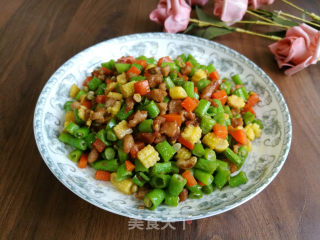 豇豆胡萝卜炒肉丁步骤7