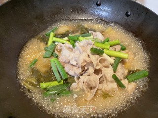 酸汤汆五花肉步骤6