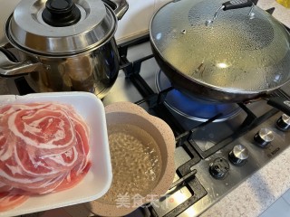 酸汤汆五花肉步骤4