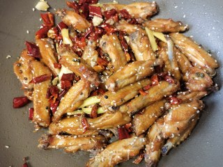 辣子鸡翅步骤21