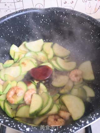角瓜虾仁步骤8