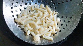 小炒白玉菇步骤3