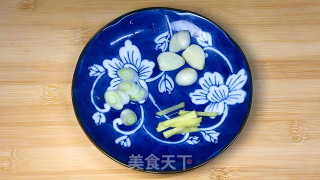 小炒白玉菇步骤5