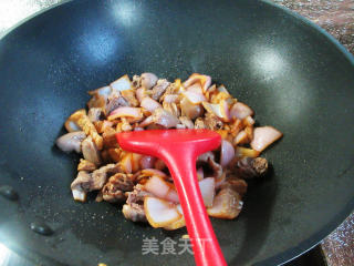 洋葱五花肉炒鸡心步骤8