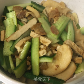 五花肉炒黄瓜杏鲍菇步骤6