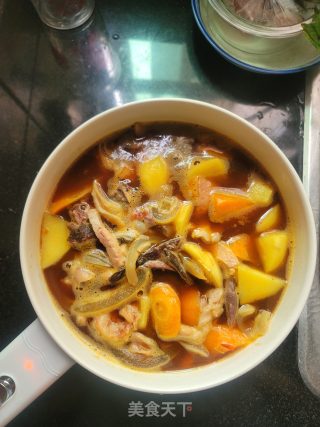 土豆胡萝卜焖牛杂步骤4