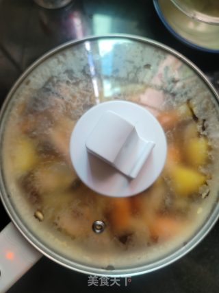 土豆胡萝卜焖牛杂步骤5