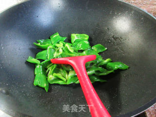 皱皮椒炒鲍鱼步骤9