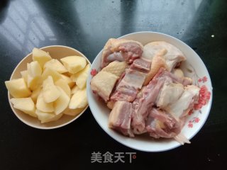 土豆烧番鸭步骤1