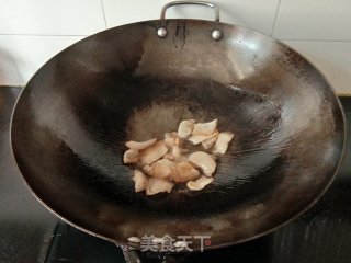 腊肉炒烟熏腊豆干步骤3