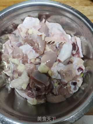 干煸鸡块步骤1